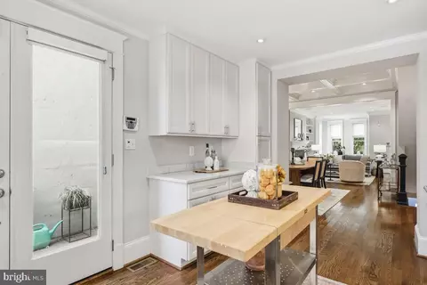 Entry Way - 1541 T St NW, Washington, DC 20009 photo 4 of 4