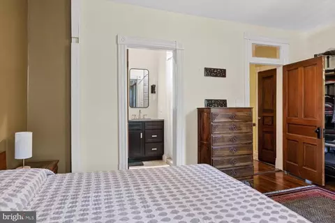 Bedroom - 104 13th St NE, Washington, DC 20002 photo 4 of 6