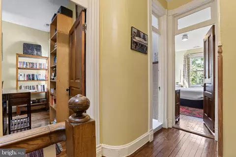 Entry Way - 104 13th St NE, Washington, DC 20002 photo 6 of 9