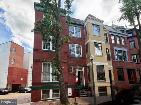 1738 Riggs Pl NW, Washington, DC 20009