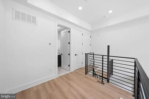 Entry Way - 2105 M St NE #1, Washington, DC 20002 photo 2 of 8