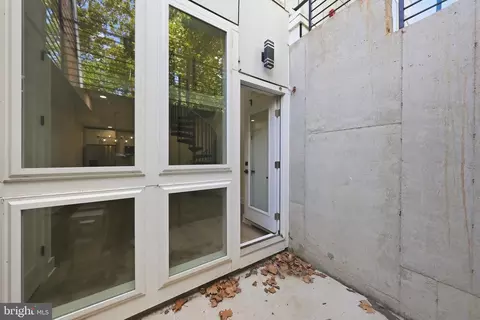 Exterior - 2105 M St NE #1, Washington, DC 20002 photo 2 of 4