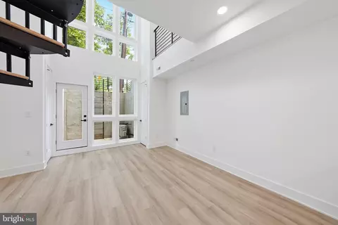 Living - 2105 M St NE #1, Washington, DC 20002 photo 1 of 3