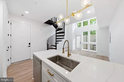 Entry Way - 2105 M St NE #1, Washington, DC 20002 photo 8 of 8