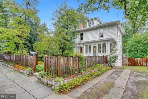 6707 6th St NW, Washington, DC 20012