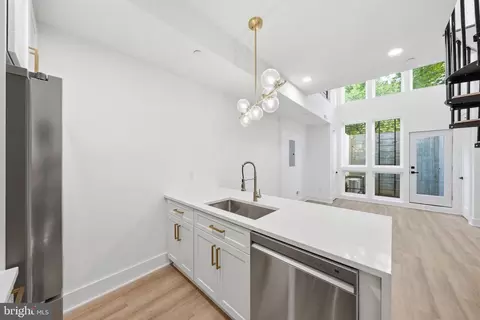 Kitchen - 2105 M St NE #2, Washington, DC 20002 photo 3 of 3