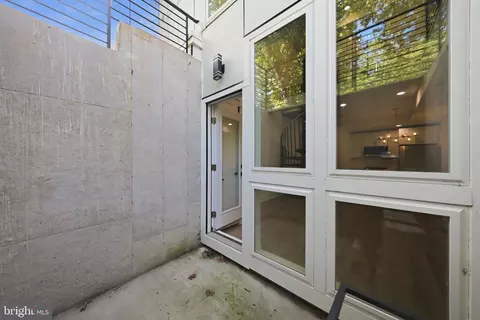 Exterior - 2105 M St NE #2, Washington, DC 20002 photo 1 of 4