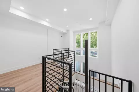 Entry Way - 2105 M St NE #2, Washington, DC 20002 photo 4 of 6