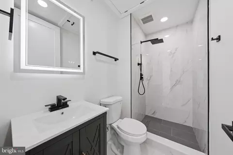 Bath - 2105 M St NE #3, Washington, DC 20002 photo 1 of 1