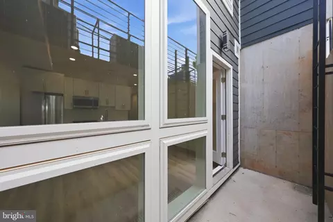 Exterior - 2105 M St NE #3, Washington, DC 20002 photo 1 of 4