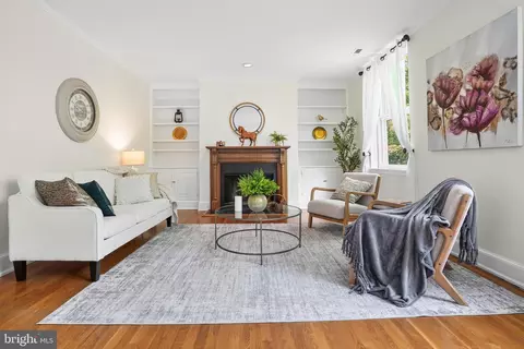 233 Kentucky Ave SE #21, Washington, DC 20003
