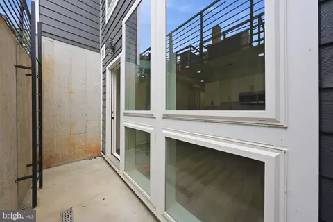 Exterior - 2105 M St NE #4, Washington, DC 20002 photo 1 of 4