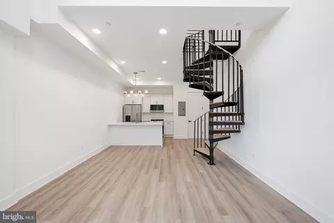 Living - 2105 M St NE #7, Washington, DC 20002 photo 4 of 4