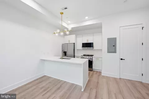 Entry Way - 2105 M St NE #7, Washington, DC 20002 photo 7 of 15