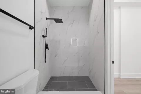 Bath - 2105 M St NE #8, Washington, DC 20002 photo 1 of 3