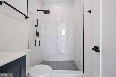 Bath - 2105 M St NE #9, Washington, DC 20002 photo 2 of 2