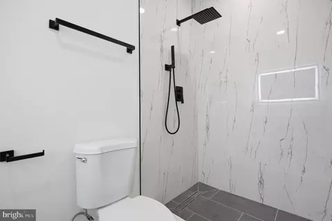 Bath - 2105 M St NE #PH1, Washington, DC 20002 photo 1 of 1