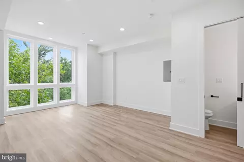 Living - 2105 M St NE #PH1, Washington, DC 20002 photo 1 of 6