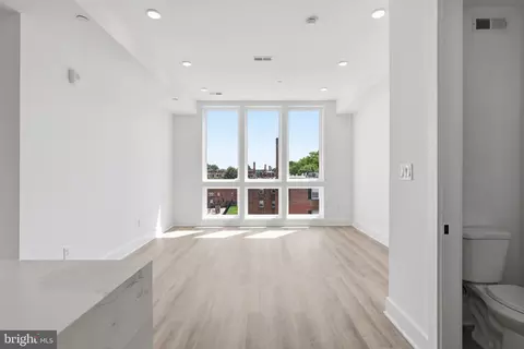 Living - 2105 M St NE #PH3, Washington, DC 20002 photo 1 of 6