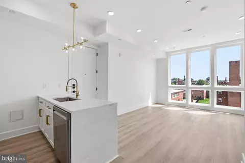 Living - 2105 M St NE #PH3, Washington, DC 20002 photo 6 of 6