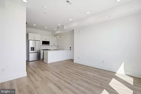 Living - 2105 M St NE #PH3, Washington, DC 20002 photo 4 of 6