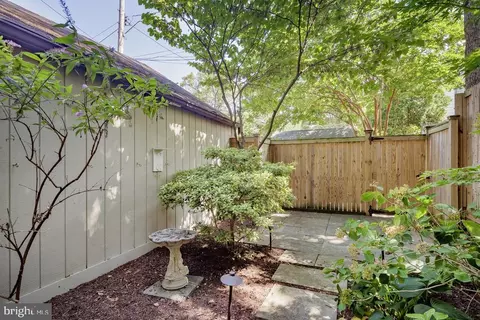 Exterior - 4205 38th St NW, Washington, DC 20016 photo 17 of 24