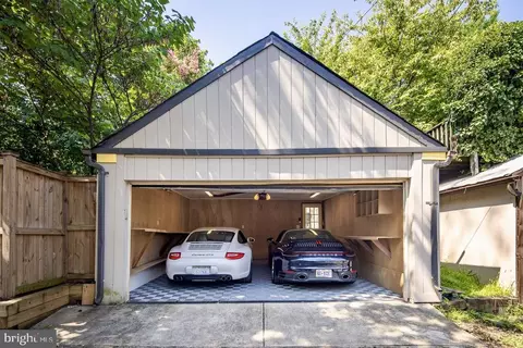 Exterior - 4205 38th St NW, Washington, DC 20016 photo 2 of 24