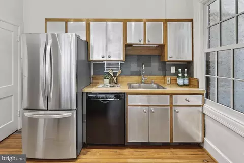 Kitchen - 4205 38th St NW, Washington, DC 20016 photo 4 of 6