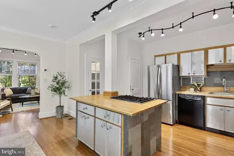 Kitchen - 4205 38th St NW, Washington, DC 20016 photo 1 of 6