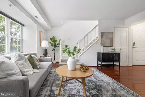 3601 38th St NW #303, Washington, DC 20016