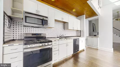 Entry Way - 1215 29th NW, Washington, DC 20007 photo 2 of 11