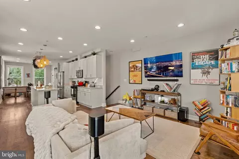 Living - 301 K St NE #1, Washington, DC 20002 photo 1 of 3