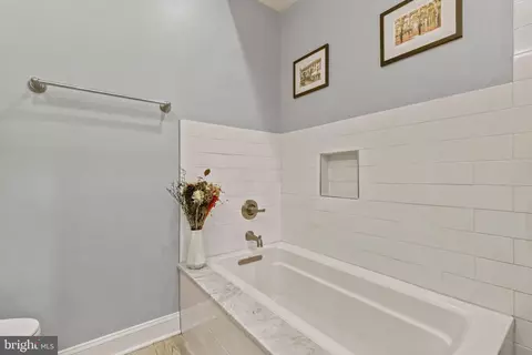 Bath - 301 K St NE #1, Washington, DC 20002 photo 2 of 4