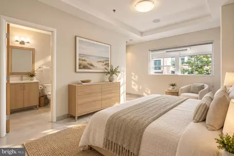 Bedroom - 2351 Champlain St NW #PH4, Washington, DC 20009 photo 1 of 2