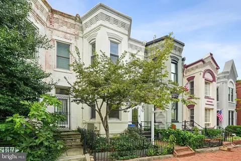 Exterior - 520 4th St NE, Washington, DC 20002 photo 1 of 4
