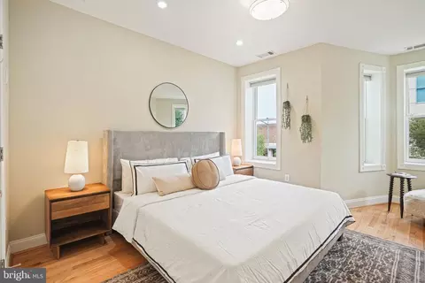 Bedroom - 520 4th St NE, Washington, DC 20002 photo 1 of 4