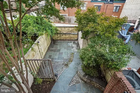 Exterior - 520 4th St NE, Washington, DC 20002 photo 3 of 4