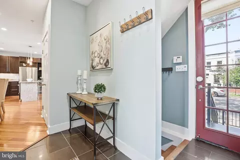 Entry Way - 915 3rd St NE, Washington, DC 20002 photo 11 of 12