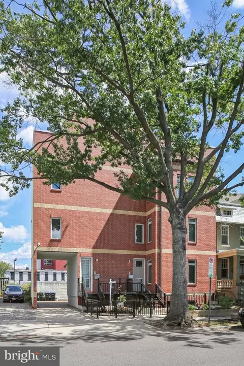 Exterior - 915 3rd St NE, Washington, DC 20002 photo 6 of 8
