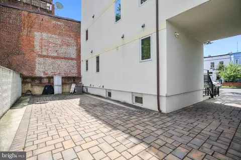 Exterior - 915 3rd St NE, Washington, DC 20002 photo 7 of 8