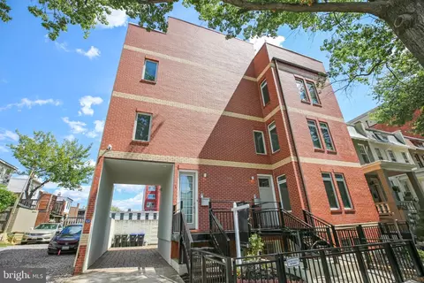Exterior - 915 3rd St NE, Washington, DC 20002 photo 2 of 8
