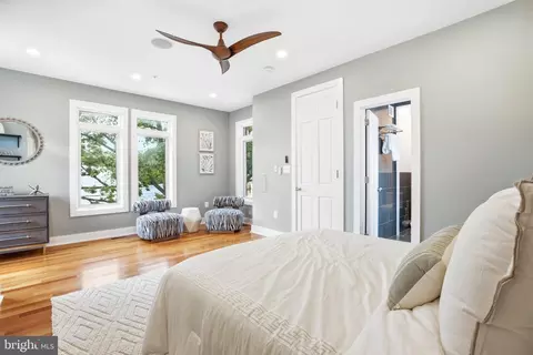 Bedroom - 915 3rd St NE, Washington, DC 20002 photo 4 of 11