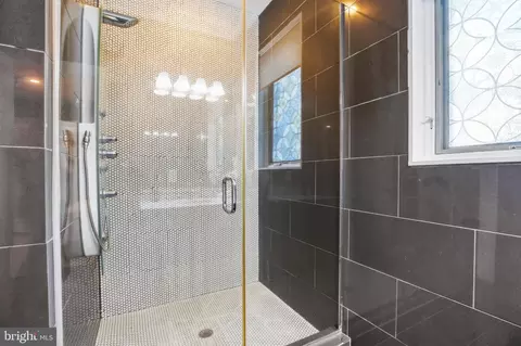 Bath - 915 3rd St NE, Washington, DC 20002 photo 5 of 12