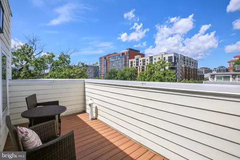Exterior - 915 3rd St NE, Washington, DC 20002 photo 5 of 8