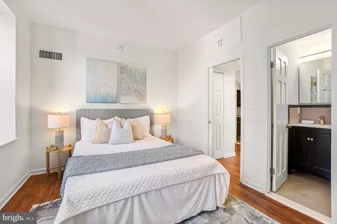 Bedroom - 2000 16th St NW #403, Washington, DC 20009 photo 2 of 4