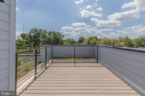 4347 Harrison St NW #8, Washington, DC 20015