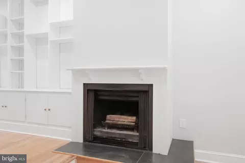 Living - 15 15th St SE, Washington, DC 20003 photo 3 of 4