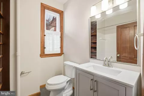 Bath - 15 15th St SE, Washington, DC 20003 photo 1 of 2