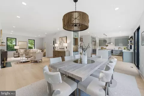 3811 Fulton St NW, Washington, DC 20007