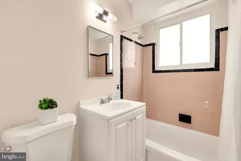 Bath - 101 56th Pl SE, Washington, DC 20019 photo 1 of 1